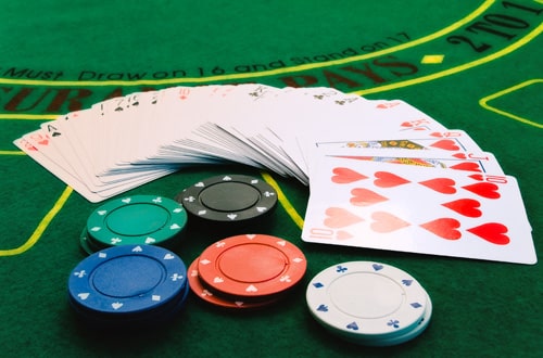 Nên hay không theo nhà cái khi chơi Blackjack? Tiết lộ bí kíp có 1 không 2