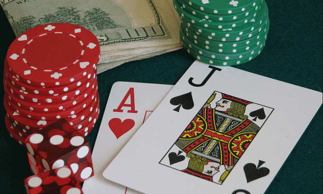 Chiến thuật quyết định phần lớn khả năng thắng thua trong Blackjack