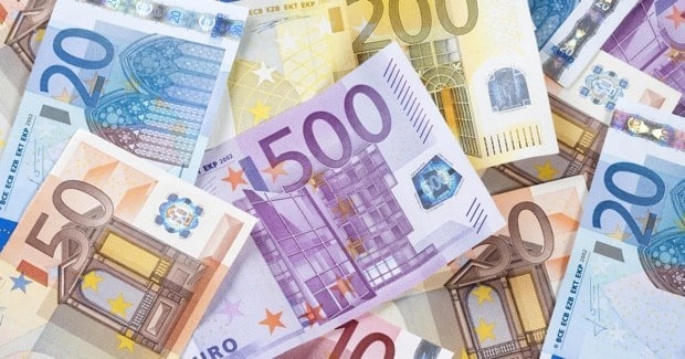 Kiếm được hàng trăm triệu thậm chí hàng tỷ đồng với giải độc đắc microgaming